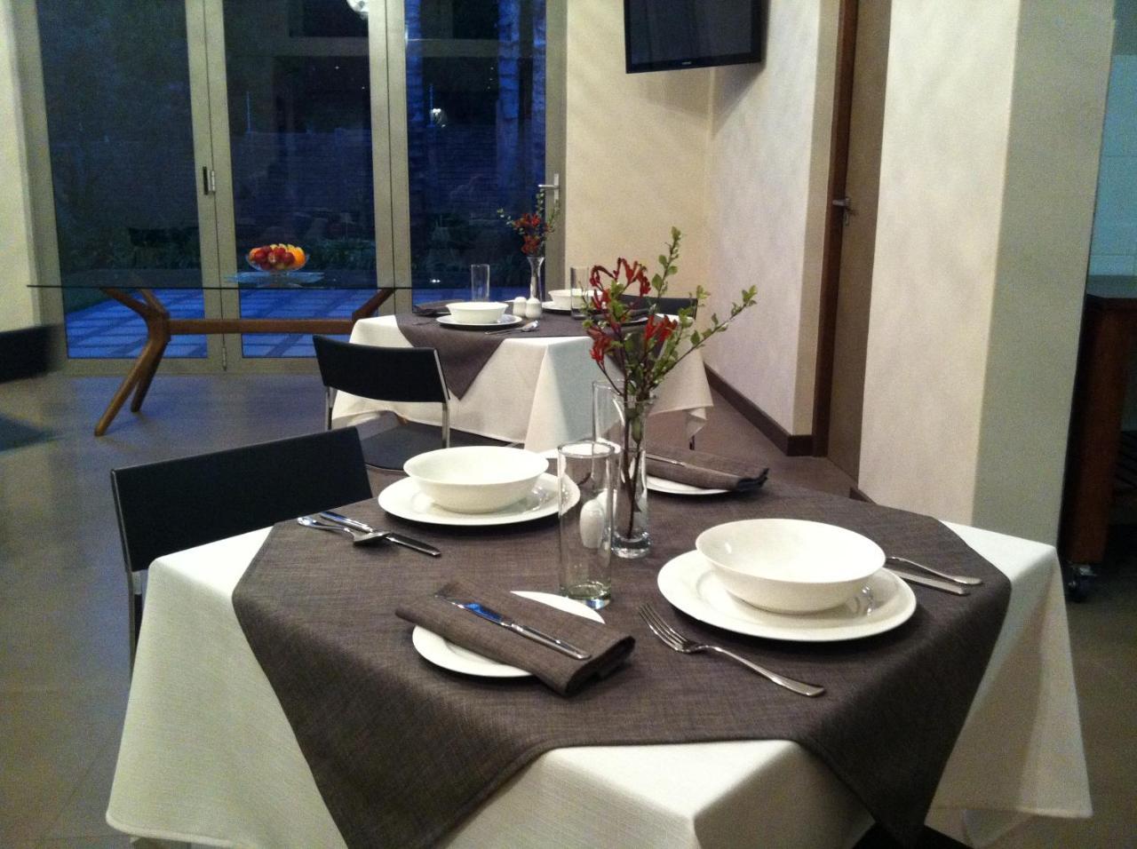 Hudson House Hotell Pretoria-Noord Eksteriør bilde